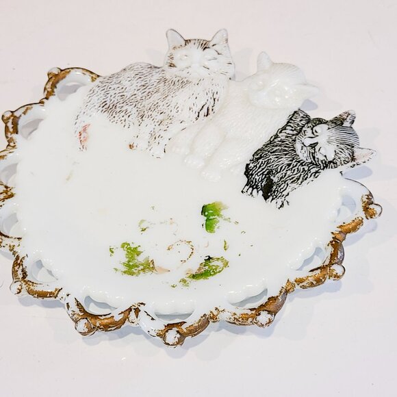 made in usa Other - Vintage Milk Glass Kittens on Hanging Plate